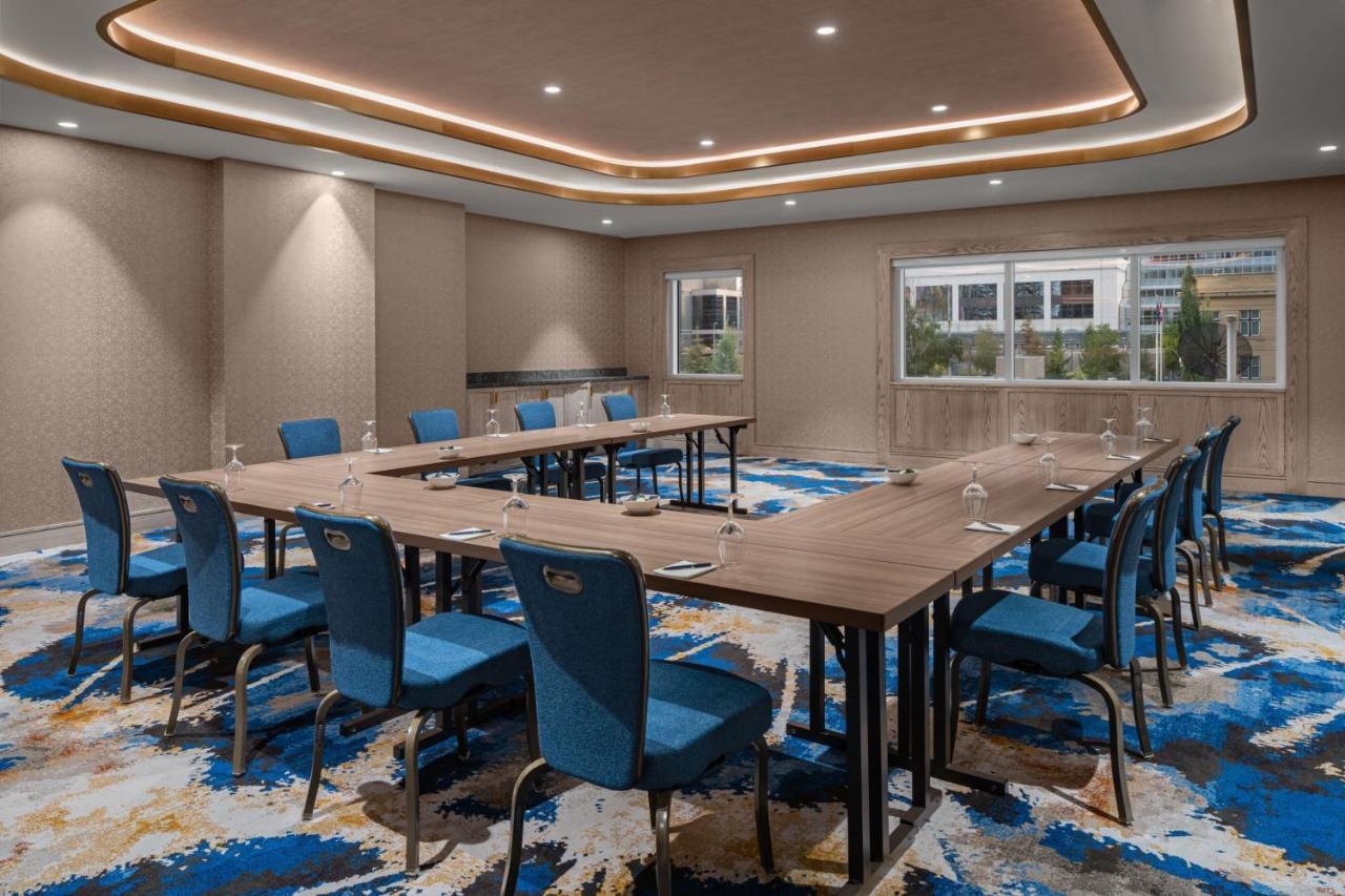Hotel Courtyard By Marriott Downtown Calgary